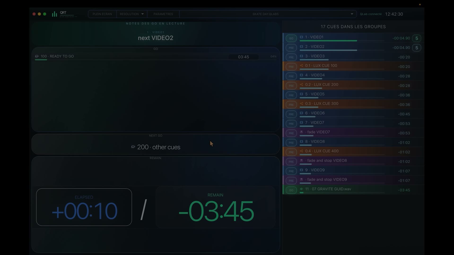 Interface QRT affichant les cues QLab actives, le temps restant et le prochain GO